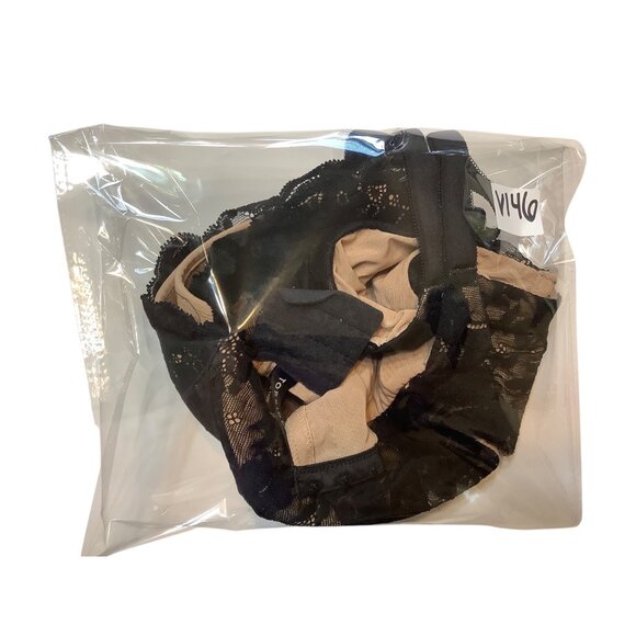 Torrid Curve Black Lace Full Coverage Balconette Bra 42D Light Lined Adjustable - Picture 7 of 7